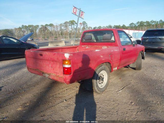 Toyota Pickup Image 4