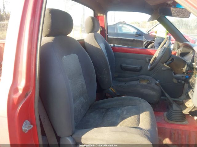 Toyota Pickup Image 8