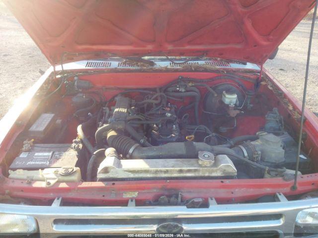 Toyota Pickup Image 6